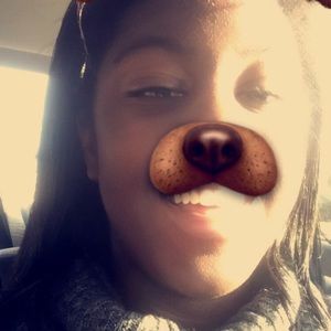 Meet your Posher, Javana